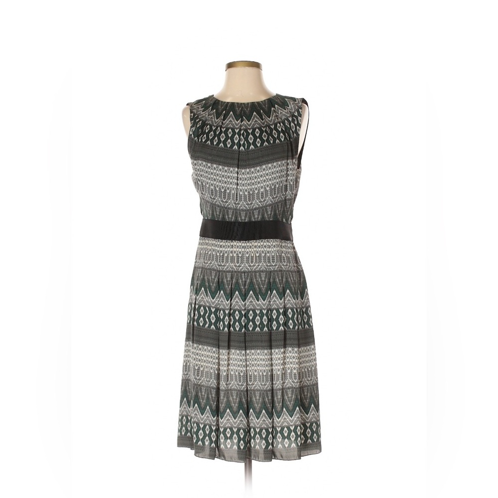 L'AGENCE Black and White Sheath Dress Sleeveless Crew Neck